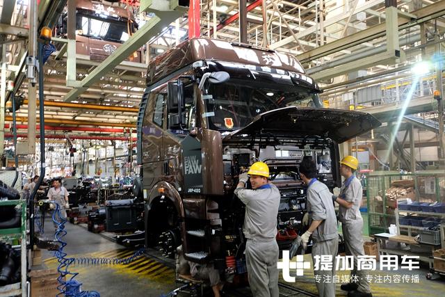 J6重卡是怎么生产的？深入解放卡车厂揭秘J6重卡生产过程