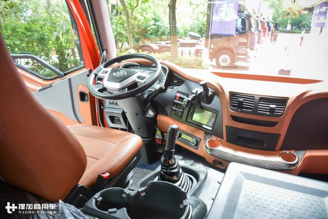 重卡都配制氧机了？越来越细分的重卡版本，各位老司机您挑花眼了吗？