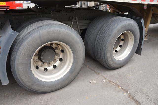 40万买了汕德卡,还花大价钱改装,这位货运车主真任性! - 第2张 - 提加商用车网 40万买了汕德卡,还花大价钱改装,这位货运车主真任性! - 第2张