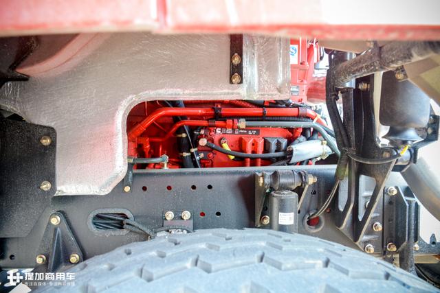能拉100吨，还可以越野？西康发动机的德龙X3000牵引车详解 - 第14张