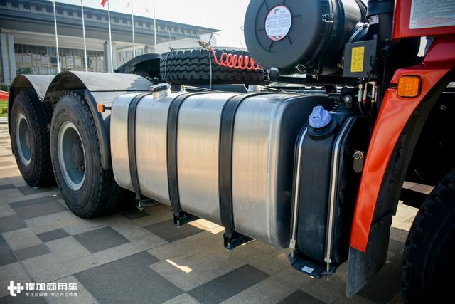 能拉100吨，还可以越野？西康发动机的德龙X3000牵引车详解 - 第22张