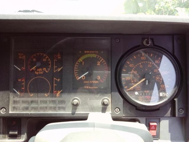 又一台 20多年的日野GN右舵油罐卡车仍在服役 - 第20张 - 提加商用车网 又一台 20多年的日野GN右舵油罐卡车仍在服役 - 第20张