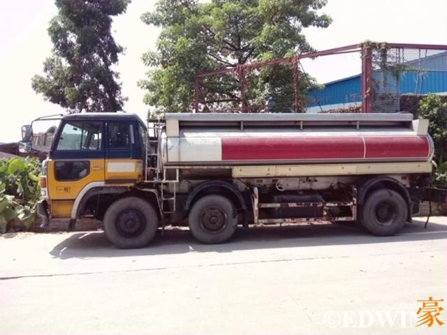 又一台 20多年的日野GN右舵油罐卡车仍在服役 - 第37张 - 提加商用车网 又一台 20多年的日野GN右舵油罐卡车仍在服役 - 第37张