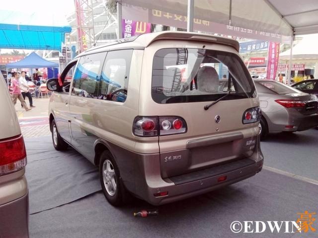 国内畸形市场的产物？风行菱智M3实拍