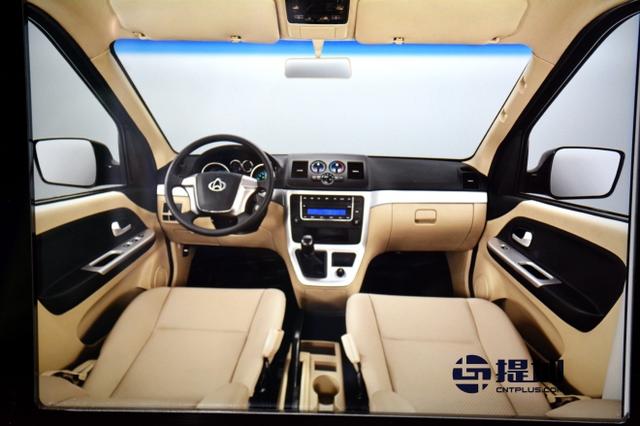 集欧系、日系轻客优势于一体？长安睿行M90实拍