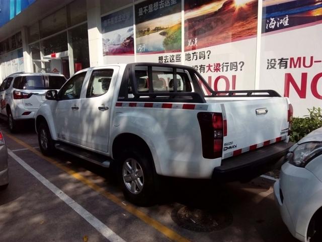卷土重来的逆袭者?实拍五十铃DMAX皮卡 - 第17张 - 提加商用车网 卷土重来的逆袭者?实拍五十铃DMAX皮卡 - 第17张
