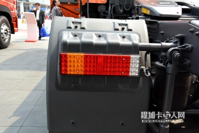 欧洲范+刹车制动配置较高 东风天龙旗舰4X2高端车型图解 - 第9张 - 提加商用车网 欧洲范+刹车制动配置较高 东风天龙旗舰4X2高端车型图解 - 第9张