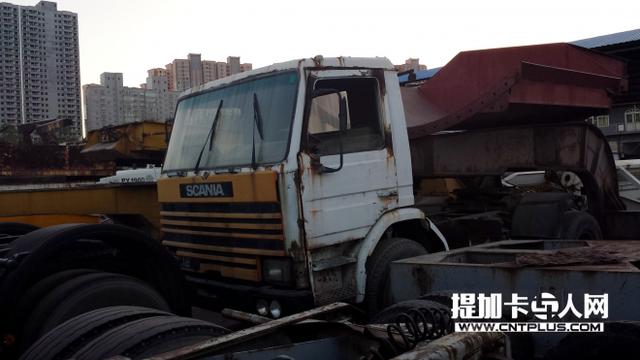 有300万一台的卡车 这家货运公司就是一个中外卡车博物馆