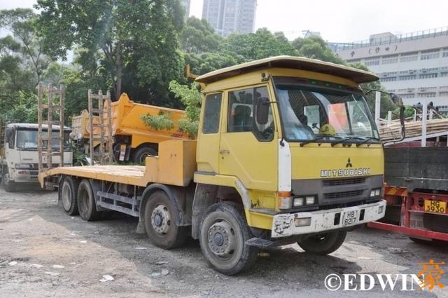 经典的日系卡车这里都有？ 香港街头某货运停车场实拍 - 第14张