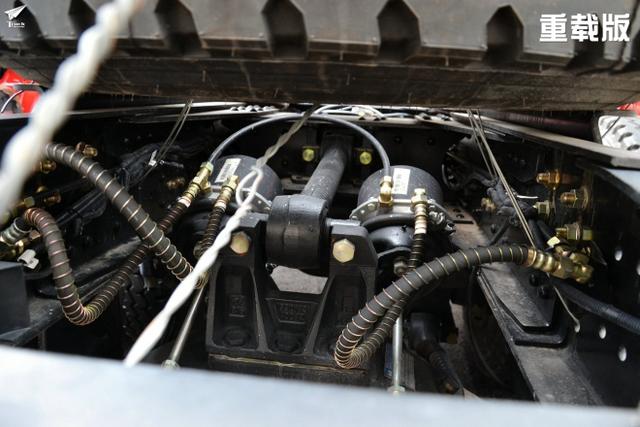 底盘配置差异大 两款同外观徐工汉风牵引车对比评测 - 第20张 - 提加商用车网 底盘配置差异大 两款同外观徐工汉风牵引车对比评测 - 第20张