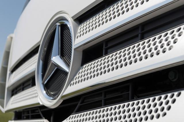 配有健身系统 奔驰Actros 20周年纪念卡车即将亮相 - 第7张 - 提加商用车网 配有健身系统 奔驰Actros 20周年纪念卡车即将亮相 - 第7张