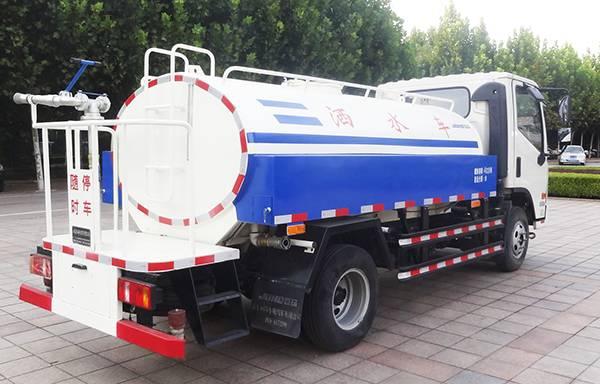 仅4方容量 福田时代新款国五洒水车正式亮相 - 第2张 - 提加商用车网 仅4方容量 福田时代新款国五洒水车正式亮相 - 第2张