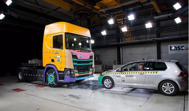 一个碰撞试验搞5年 斯堪尼亚卡车的安全之道解密 - 第1张