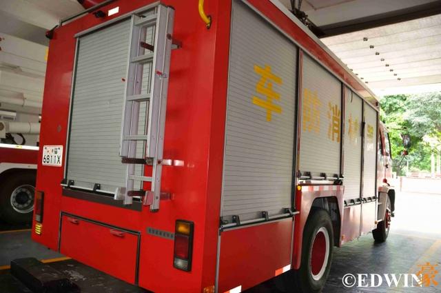 实用无国界 品质给力的日本五十铃消防卡车实拍