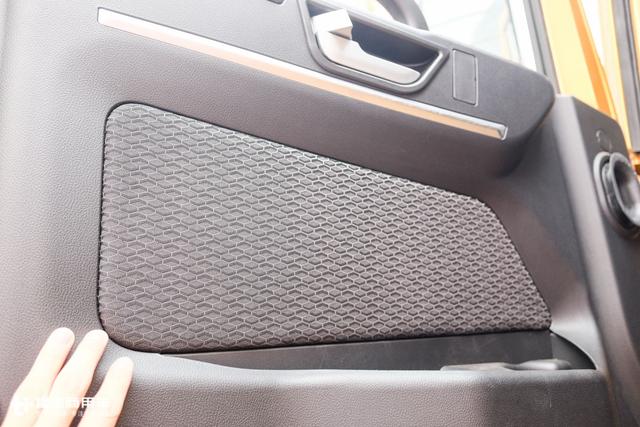 驾驶室加长加宽,内饰更高级,2018升级版华菱汉马H7牵引车详解 - 第3张 - 提加商用车网 驾驶室加长加宽,内饰更高级,2018升级版华菱汉马H7牵引车详解 - 第3张