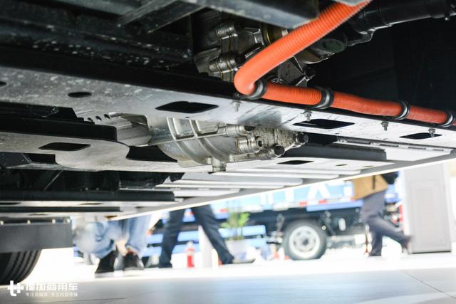 30万的售价只有7万块的做工?考虑用纯电动轻卡拉货的先看这里 - 第14张 - 提加商用车网 30万的售价只有7万块的做工?考虑用纯电动轻卡拉货的先看这里 - 第14张