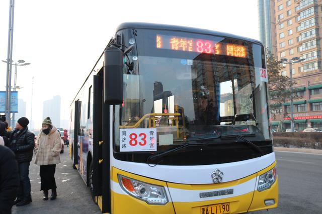 哈尔滨买了董明珠的银隆纯电动公交，两个冬天过去他们这样评价