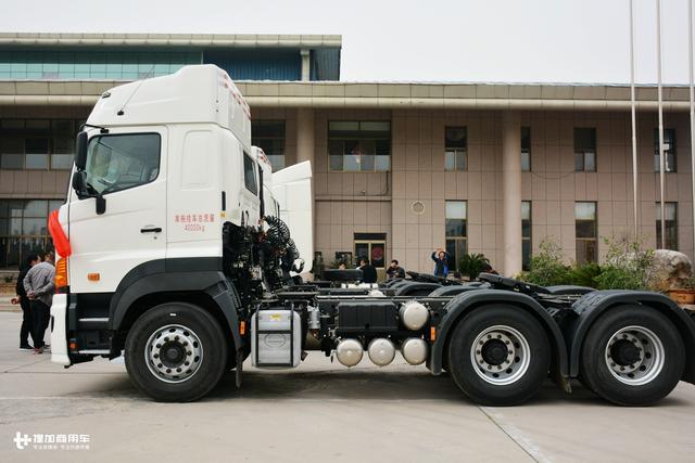 售价40万左右2年就能回本,广汽日野700臻值系重卡山东烟台上市 - 第7张 - 提加商用车网 售价40万左右2年就能回本,广汽日野700臻值系重卡山东烟台上市 - 第7张