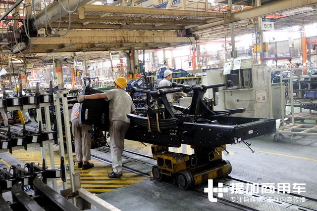 J6重卡是怎么生产的？深入解放卡车厂揭秘J6重卡生产过程
