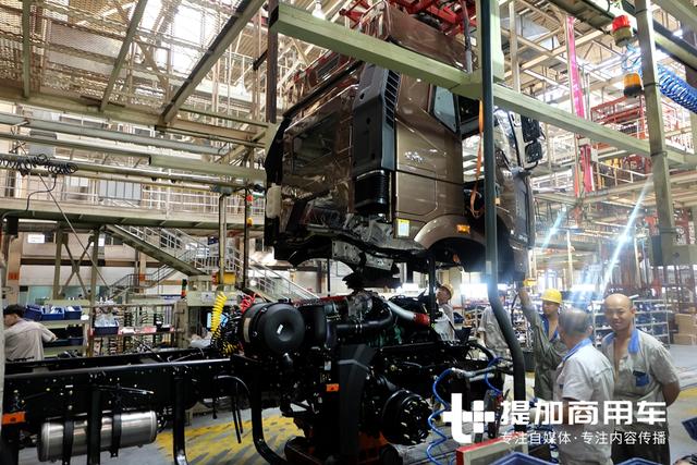 J6重卡是怎么生产的？深入解放卡车厂揭秘J6重卡生产过程
