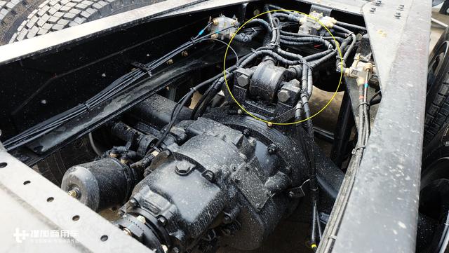 前四后八+橡胶悬架 东风天龙新款绿通载货车全解析 - 第7张 - 提加商用车网 前四后八+橡胶悬架 东风天龙新款绿通载货车全解析 - 第7张