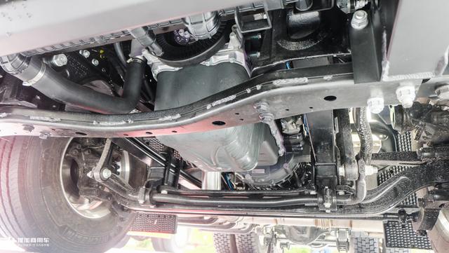 配置堪比房车，还是最帅的江淮重卡，格尔发K7深度解析