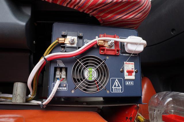 40万买了汕德卡,还花大价钱改装,这位货运车主真任性! - 第7张 - 提加商用车网 40万买了汕德卡,还花大价钱改装,这位货运车主真任性! - 第7张