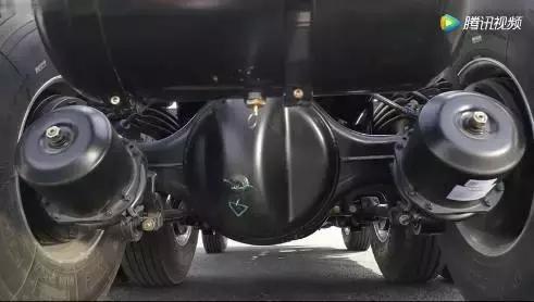 520马力+自重降低,26年驾龄老司机深度点评天龙新旗舰重卡 - 第9张 - 提加商用车网 520马力+自重降低,26年驾龄老司机深度点评天龙新旗舰重卡 - 第9张