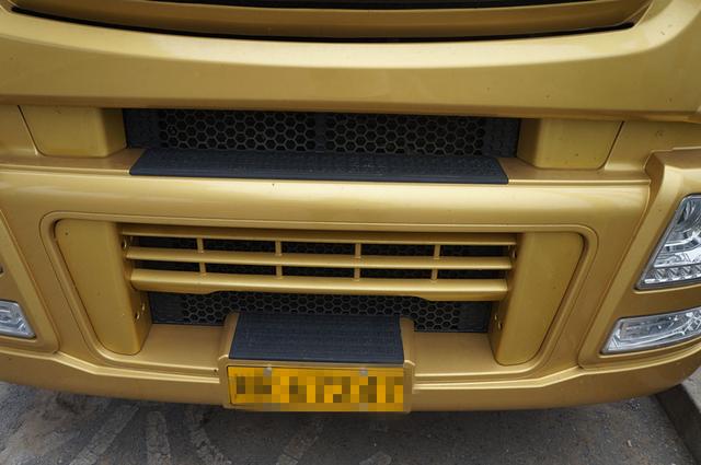 偶遇国内最高端的东风天龙旗舰重卡，这车到底怎么样？听听车主怎么说 - 第4张