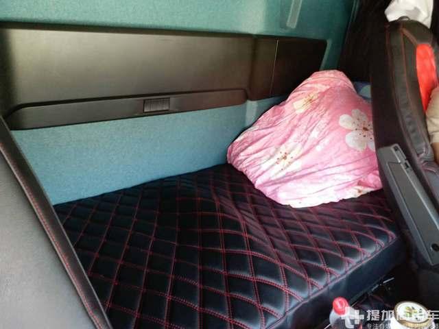 货运市场再遇土豪车主，花近百万购买沃尔沃卡车跑水果运输