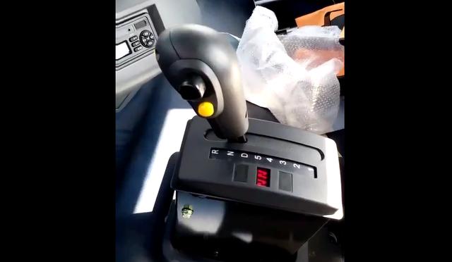 有5个低速挡位,类似小车的操控,红岩杰狮重卡自动挡车型首曝光 - 第2张 - 提加商用车网 有5个低速挡位,类似小车的操控,红岩杰狮重卡自动挡车型首曝光 - 第2张