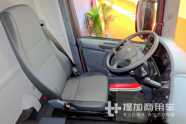 620马力,自动挡,这款前四后八的卡车底盘售价140万起? - 第8张 - 提加商用车网 620马力,自动挡,这款前四后八的卡车底盘售价140万起? - 第8张