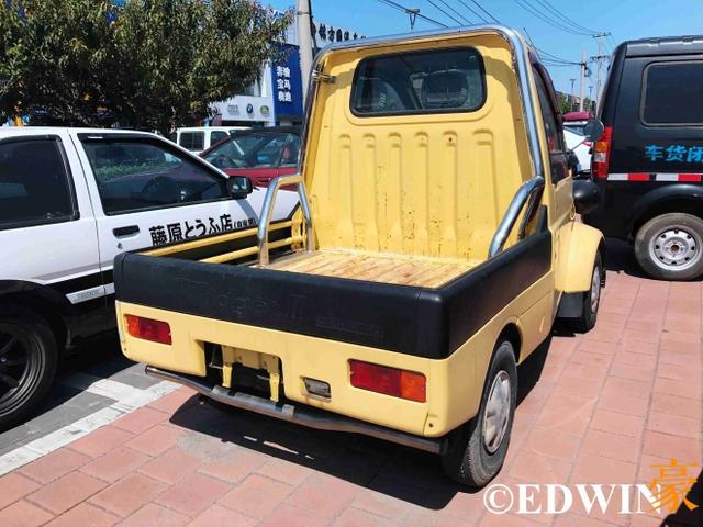 载重仅300斤,但配置豪华还中置后驱,单排单座的货车您见过吗? - 第6张 - 提加商用车网 载重仅300斤,但配置豪华还中置后驱,单排单座的货车您见过吗? - 第6张