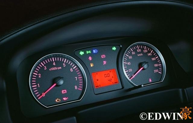 国内畸形市场的产物？风行菱智M3实拍