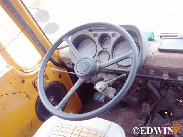 上个月刚退役 70年代的日野HH440卡车实拍 - 第22张