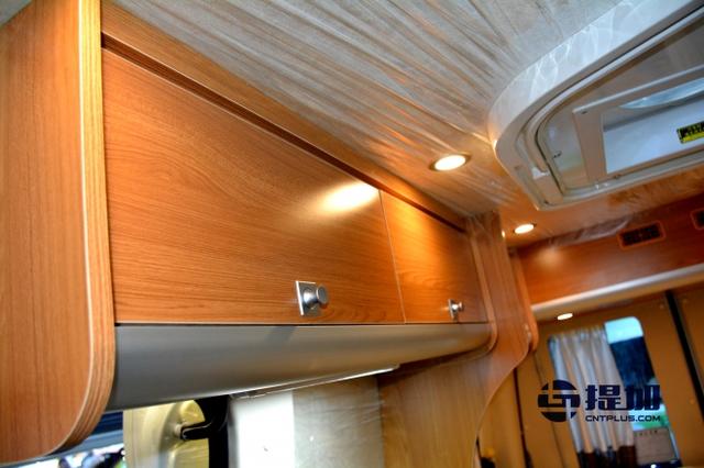 有厨房、卫生间 上汽大通这款高配房车竟然不到40万 - 第11张