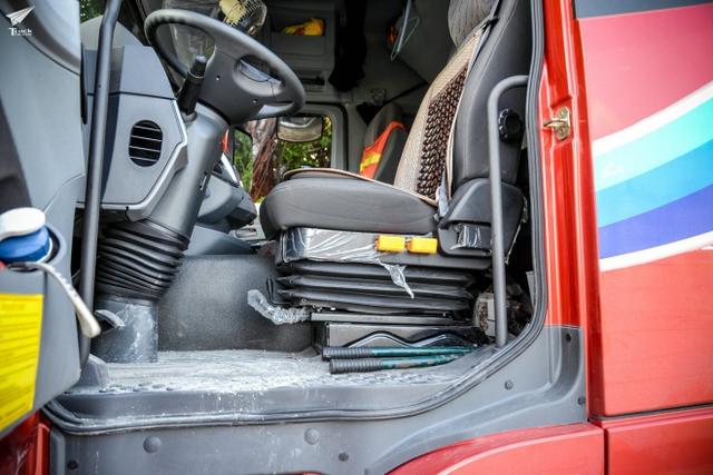 细节还是不到位?福田欧曼GTL超能版实拍 - 第8张 - 提加商用车网 细节还是不到位?福田欧曼GTL超能版实拍 - 第8张