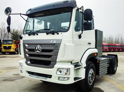 最大的纯电动卡车？中国重汽竟有一款4X2纯电动牵引车