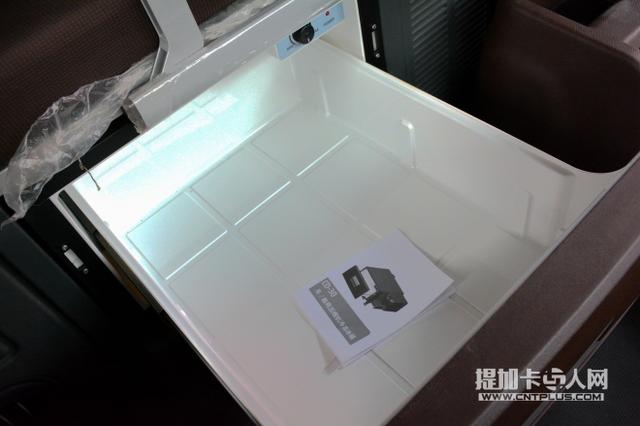 欧洲范+刹车制动配置较高 东风天龙旗舰4X2高端车型图解 - 第17张 - 提加商用车网 欧洲范+刹车制动配置较高 东风天龙旗舰4X2高端车型图解 - 第17张