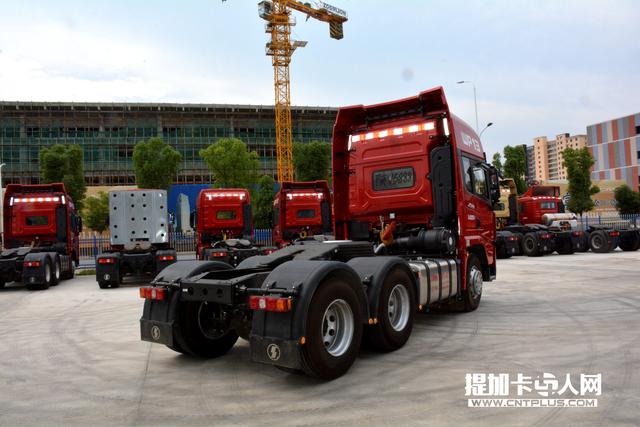 为新生代司机打造?德龙X3000黄金版大马力牵引车图解 - 第17张 - 提加商用车网 为新生代司机打造?德龙X3000黄金版大马力牵引车图解 - 第17张