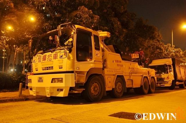 经典的日系卡车这里都有？ 香港街头某货运停车场实拍 - 第3张