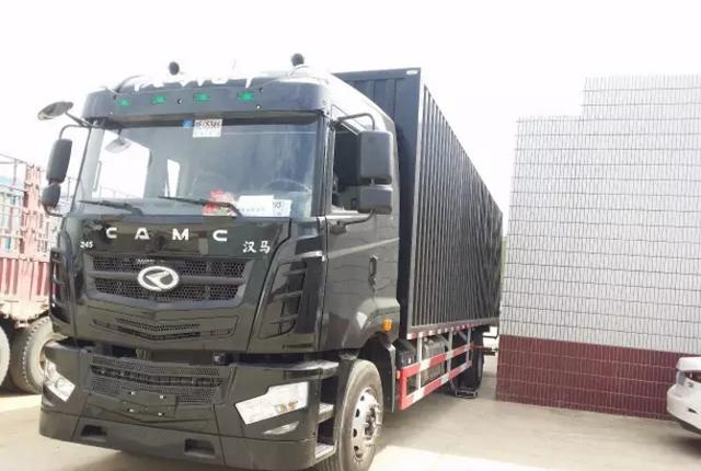 适应新规货箱仍达9.6米 华菱新款大单桥厢货车详解 - 第2张 - 提加商用车网 适应新规货箱仍达9.6米 华菱新款大单桥厢货车详解 - 第2张