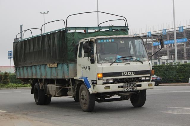 也是日系卡车为主?珠海横琴口岸的澳门货车实拍 - 第9张 - 提加商用车网 也是日系卡车为主?珠海横琴口岸的澳门货车实拍 - 第9张