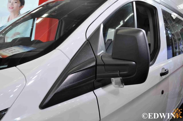 还是国内特供版?福特换代新全顺实拍 - 第7张 - 提加商用车网 还是国内特供版?福特换代新全顺实拍 - 第7张