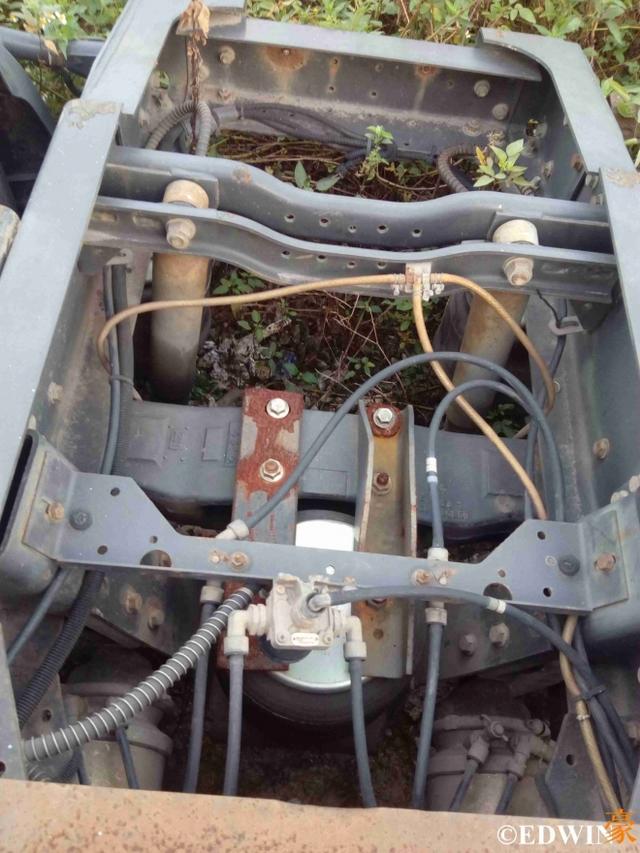 霸龙507的原型车 接近报废的雷诺Premiun重卡实拍 - 第17张 - 提加商用车网 霸龙507的原型车 接近报废的雷诺Premiun重卡实拍 - 第17张