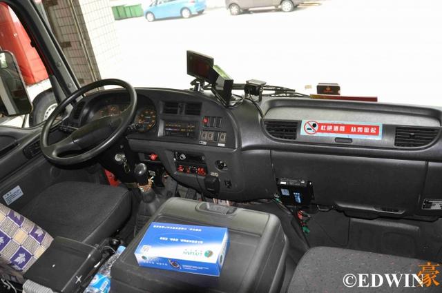 实用无国界 品质给力的日本五十铃消防卡车实拍