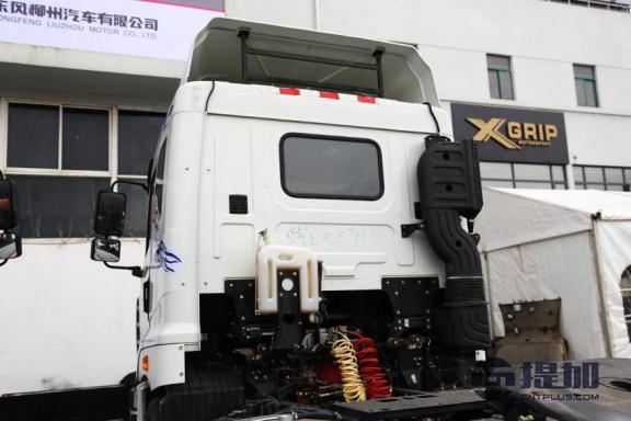 欧系、日系卡车的集合体?华菱汉马H6港口牵引车实拍 - 第5张 - 提加商用车网 欧系、日系卡车的集合体?华菱汉马H6港口牵引车实拍 - 第5张