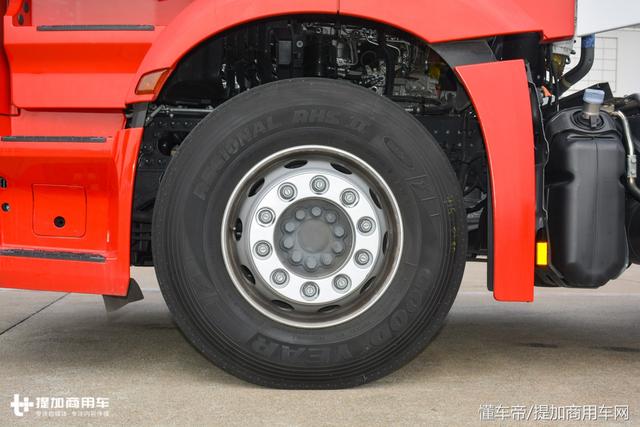 这辆6X4的奔驰Actros牵引车只有一个卧铺,它到底是用来运啥的? - 第17张 - 提加商用车网 这辆6X4的奔驰Actros牵引车只有一个卧铺,它到底是用来运啥的? - 第17张