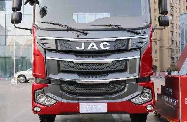 平地板+新外观,可选配液力缓速器,格尔发推出全新一代A5Ⅲ重卡 - 第2张 - 提加商用车网 平地板+新外观,可选配液力缓速器,格尔发推出全新一代A5Ⅲ重卡 - 第2张