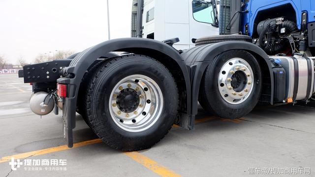 国产高端重卡配置新高峰被刷新,陕汽最新一代重卡加入电子手刹 - 第6张 - 提加商用车网 国产高端重卡配置新高峰被刷新,陕汽最新一代重卡加入电子手刹 - 第6张